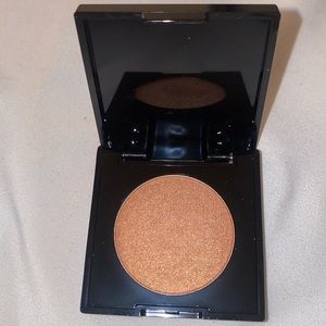 K Voss Blushing Beauty 1.8 g / 0.06 oz Luminous Blush Palette ROSY